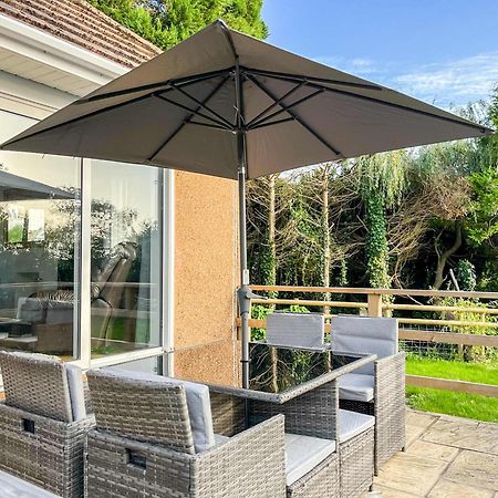 The Lockett Wonderful Large Bungalow Plympton, Plymouth Free Parking By Staystaycations ภายนอก รูปภาพ
