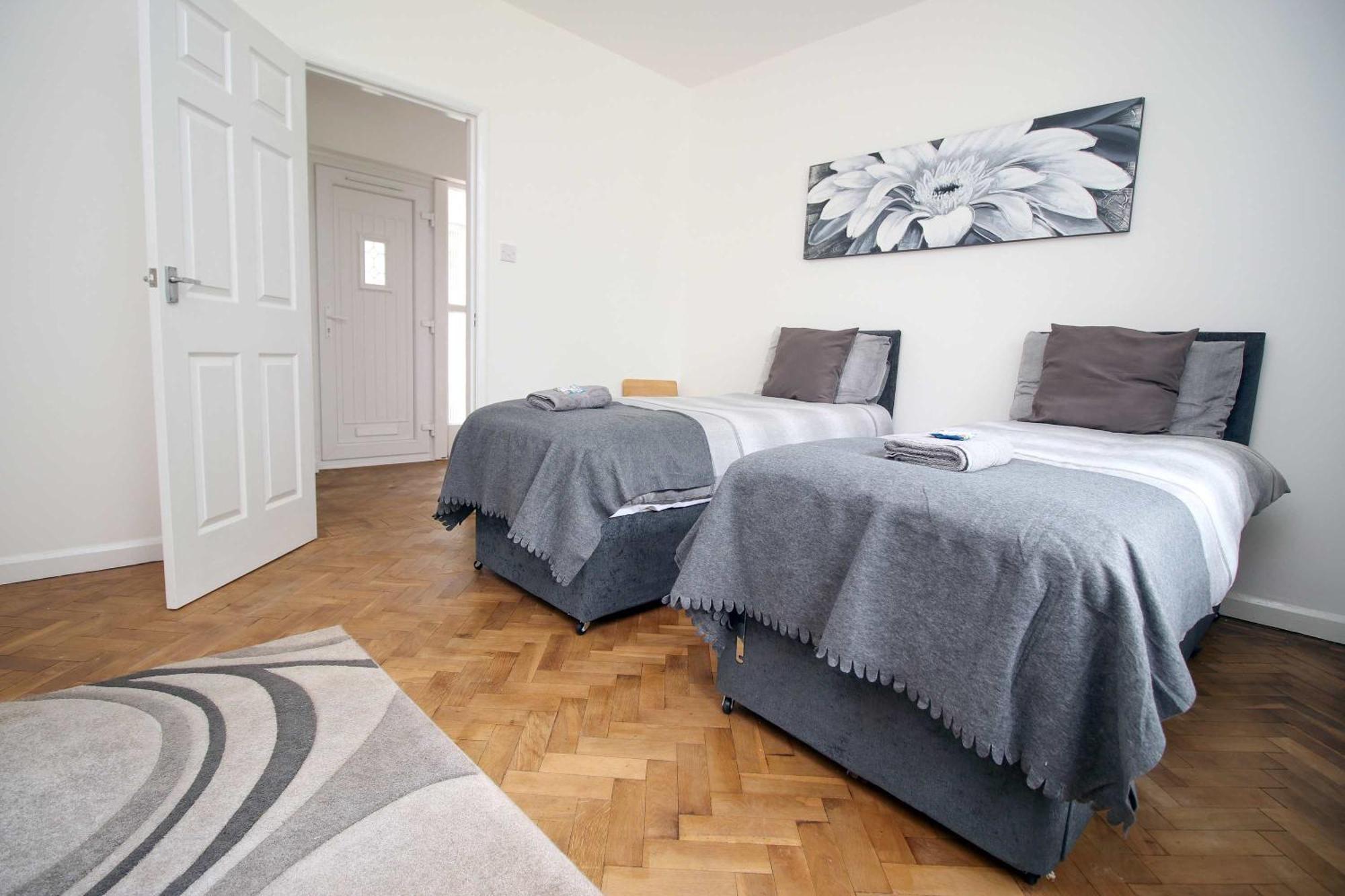 The Lockett Wonderful Large Bungalow Plympton, Plymouth Free Parking By Staystaycations ภายนอก รูปภาพ