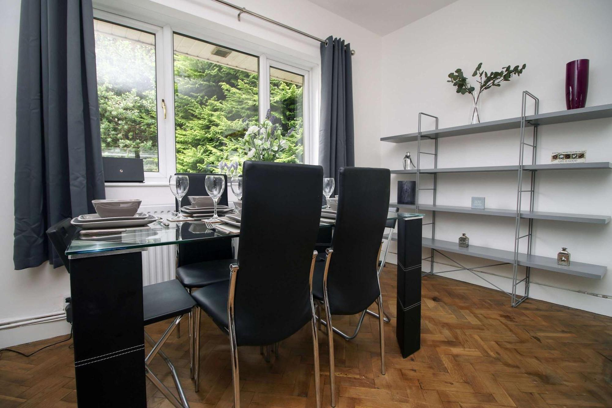 The Lockett Wonderful Large Bungalow Plympton, Plymouth Free Parking By Staystaycations ภายนอก รูปภาพ